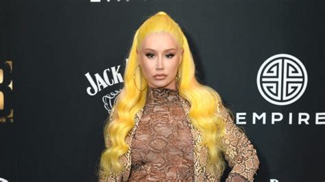 Iggy Azalea explica motivo de desistir do OnlyFans após ter se。